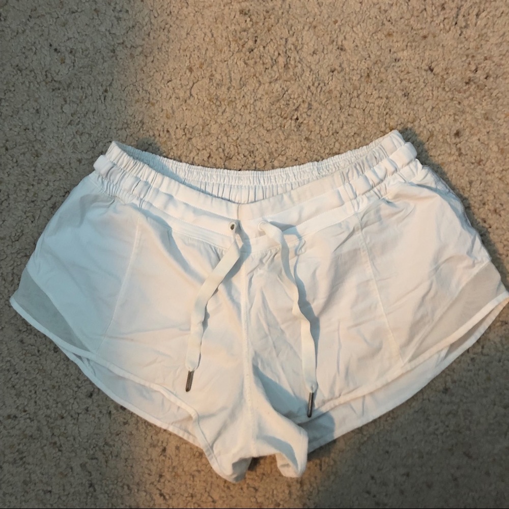 Lululemon Hotty Hot Short 2.5”